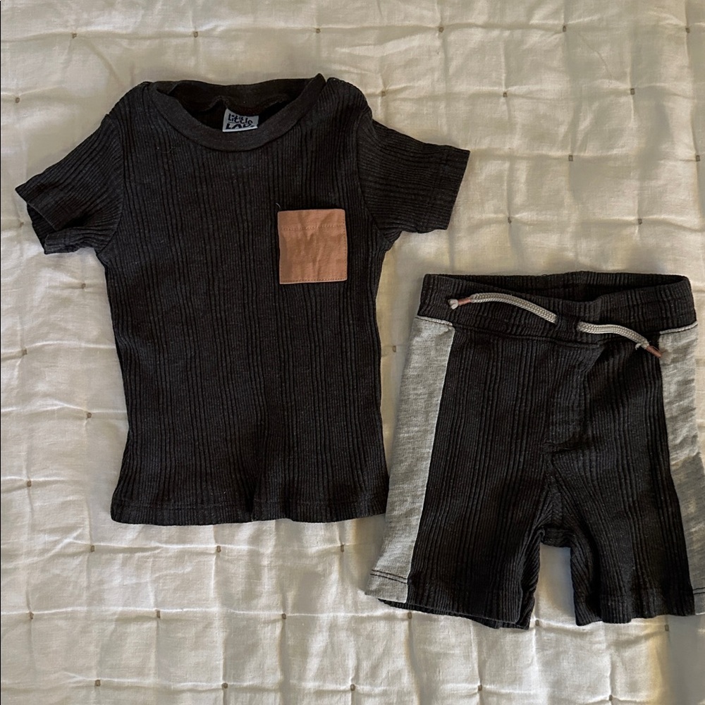 8 piece 12mo. Baby Boy Clothes Aquatic Theme (041) - Picture 2 of 16